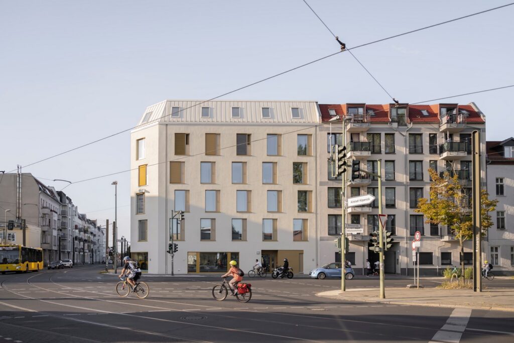 Affordable Student Housing: Innovative Design in Berlin Oberschöneweide-sheet2