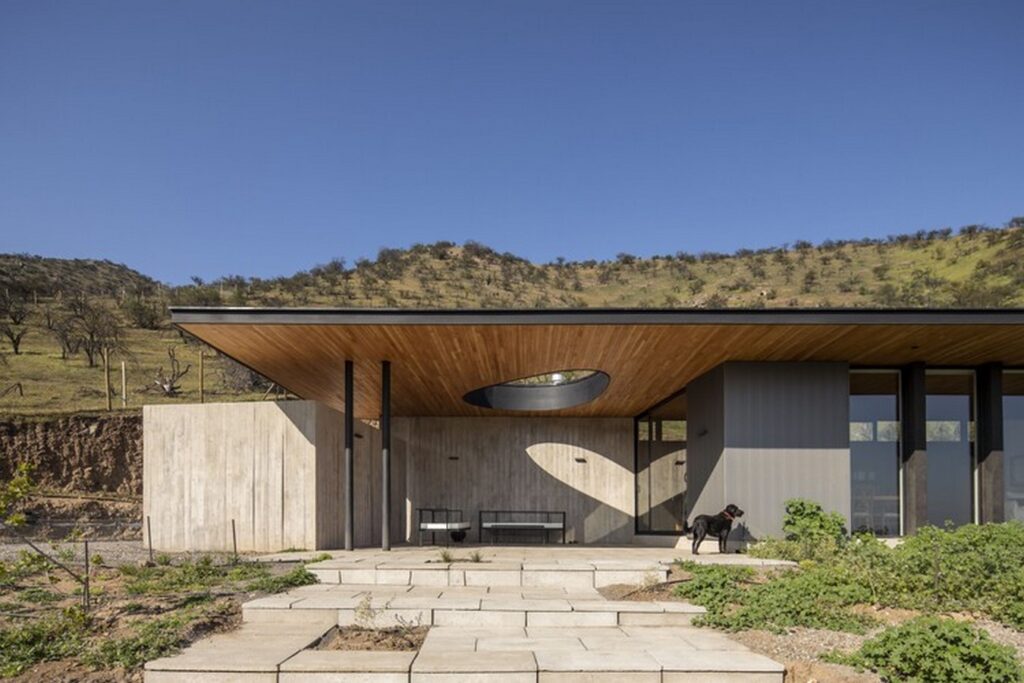 Harmonizing Architecture and Landscape: The Chamisero House in Colina, Chile-Sheet1