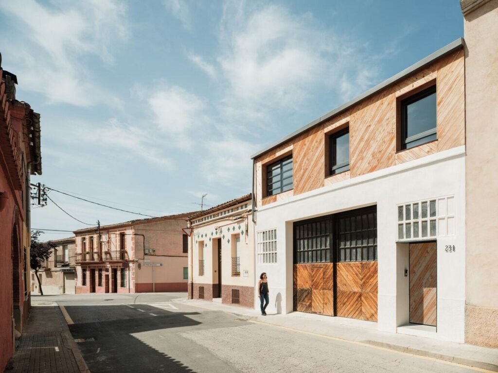 Transforming a Garage into a Home: A Spanish Renovation Story-sheet6