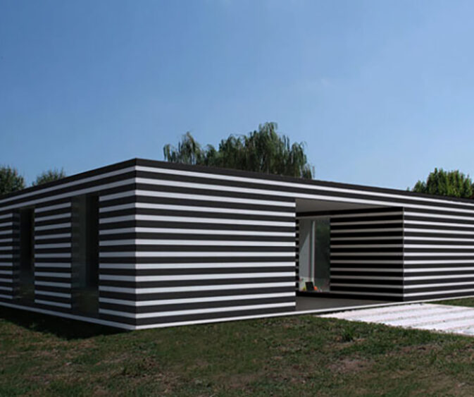 Lined House by Altro_studio